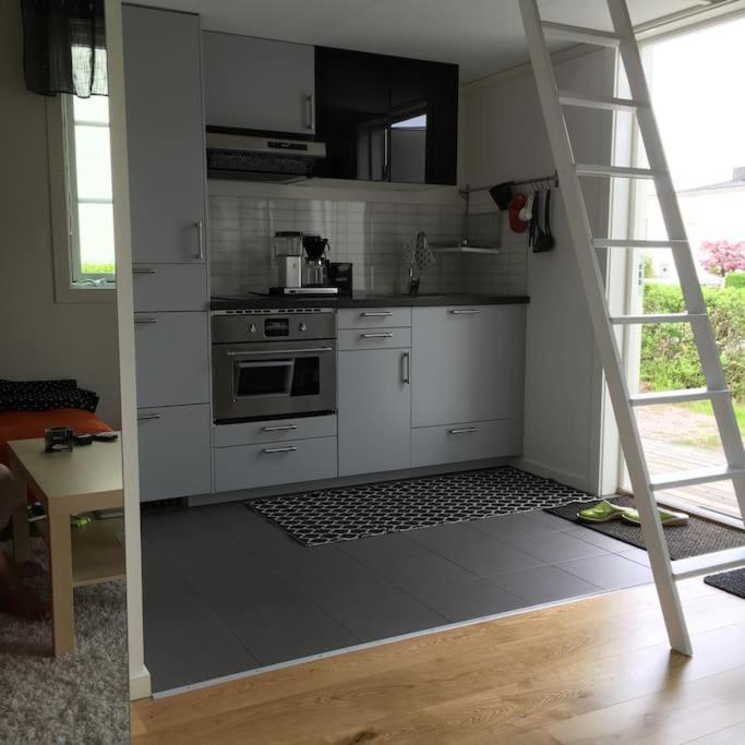 Tiny House! Villa Vastervik Luaran gambar